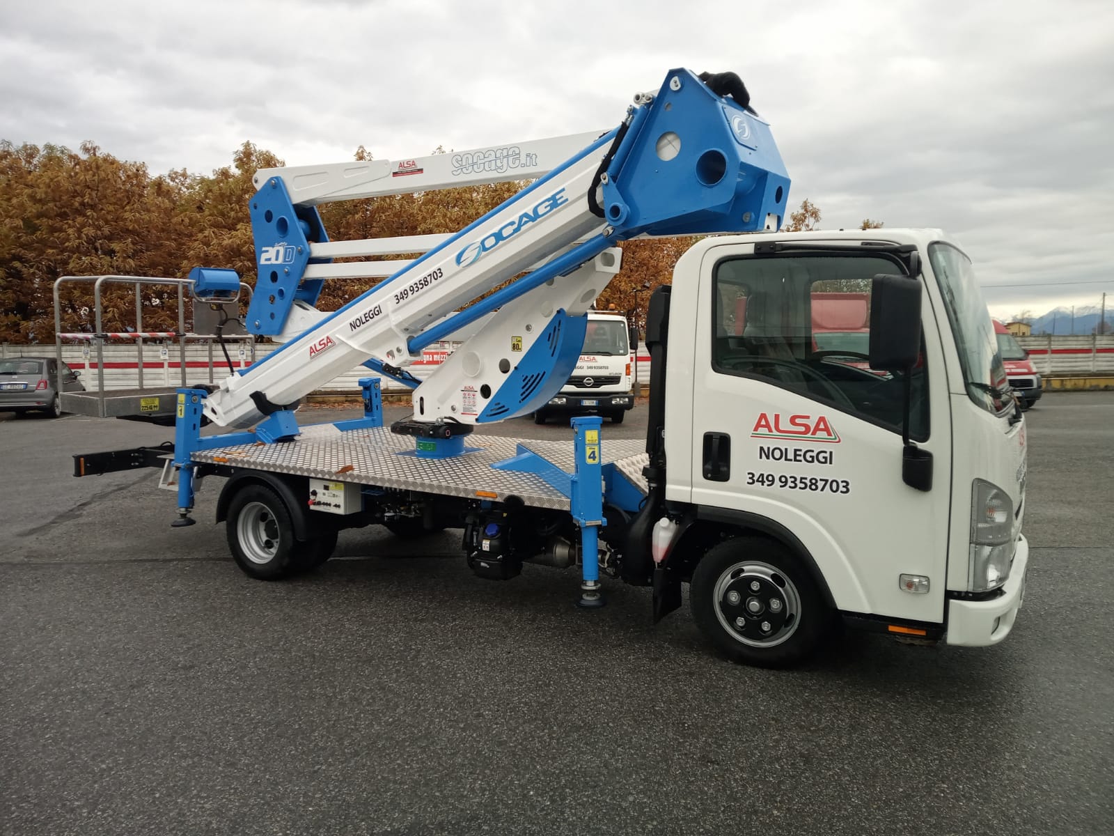 Piattaforma autocarrate 20mt